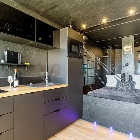 L'ecrin Noir Port Nature Agde